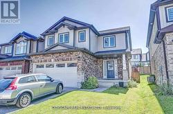 6 CASTLEBAY STREET  Kitchener, ON N2R 0G5