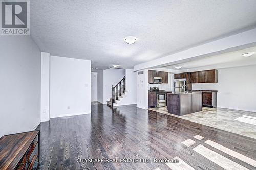 6 Castlebay Street, Kitchener, ON - Indoor Photo Showing Kitchen