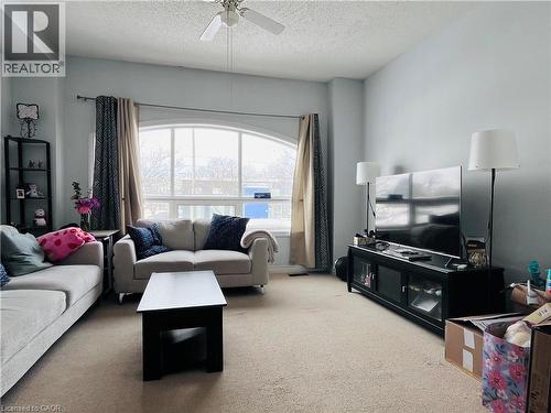 5053 Bidwell Common, Burlington, ON - Indoor Photo Showing Living Room