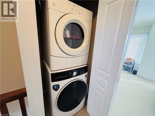 5053 Bidwell Common, Burlington, ON - Indoor Photo Showing Laundry Room