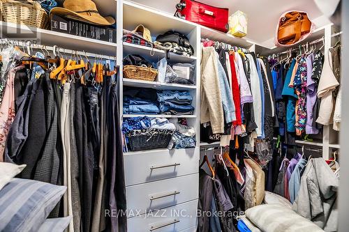 78 Shand Lane, Scugog (Port Perry), ON - Indoor With Storage