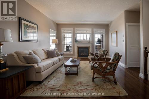 4 - 165 Chandos Drive, Kitchener, ON - Indoor Photo Showing Living Room With Fireplace
