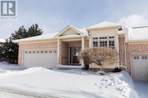 4 - 165 Chandos Drive, Kitchener, ON - Outdoor