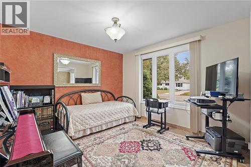 1657 Glendale, Windsor, ON - Indoor Photo Showing Other Room