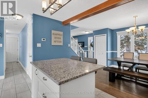 14 Gold Crescent, Russell, ON - Indoor Photo Showing Other Room