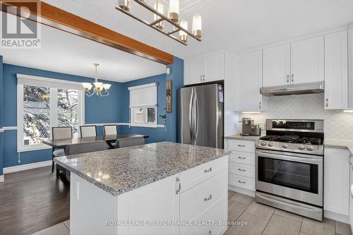 14 Gold Crescent, Russell, ON - Indoor Photo Showing Kitchen With Upgraded Kitchen
