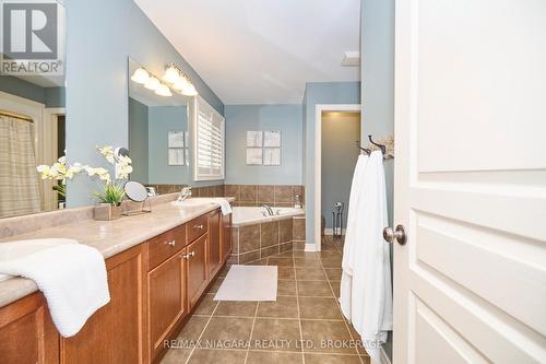 507 Carrie Avenue, Fort Erie (Point Abino), ON - Indoor Photo Showing Bathroom