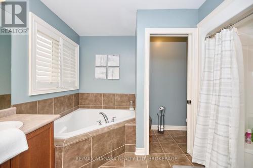 507 Carrie Avenue, Fort Erie (Point Abino), ON - Indoor Photo Showing Bathroom