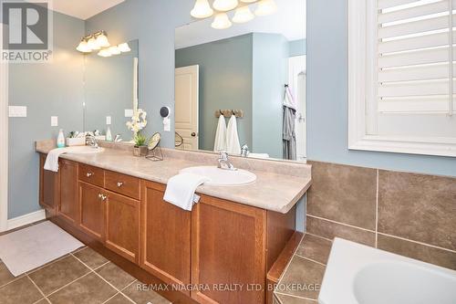 507 Carrie Avenue, Fort Erie (Point Abino), ON - Indoor Photo Showing Bathroom