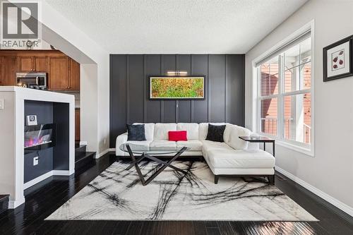 15 New Brighton Common Se, Calgary, AB - Indoor Photo Showing Living Room