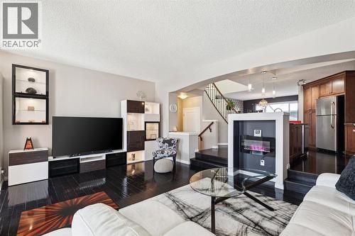15 New Brighton Common Se, Calgary, AB - Indoor