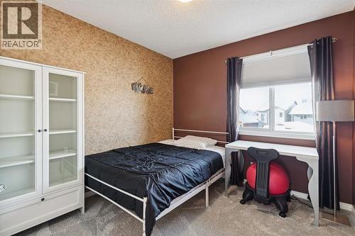 15 New Brighton Common Se, Calgary, AB - Indoor Photo Showing Bedroom