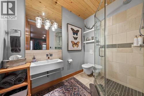 1783 Greywolf Drive, Panorama, BC - Indoor Photo Showing Bathroom