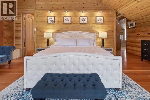 1783 Greywolf Drive, Panorama, BC - Indoor Photo Showing Bedroom