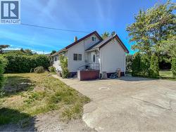 Driveway to house - 