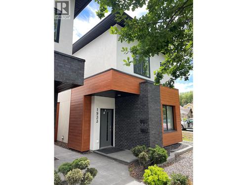 Exterior. Photos are from Previous Listing - 1927 Ethel Street, Kelowna, BC - Outdoor With Exterior