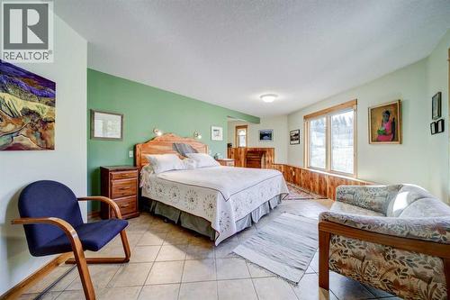 31 Villa Vega Acres, Rural Pincher Creek No. 9, M.D. Of, AB - Indoor Photo Showing Bedroom