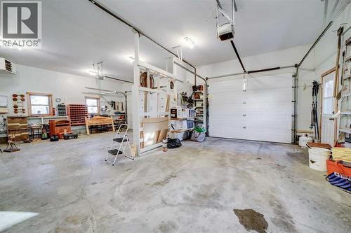 31 Villa Vega Acres, Rural Pincher Creek No. 9, M.D. Of, AB - Indoor Photo Showing Garage