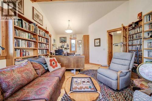31 Villa Vega Acres, Rural Pincher Creek No. 9, M.D. Of, AB - Indoor Photo Showing Living Room