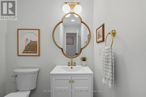 17 Mill Street, East Gwillimbury, ON - Indoor Photo Showing Bathroom