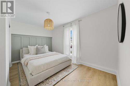 17 Mill Street, East Gwillimbury, ON - Indoor Photo Showing Bedroom