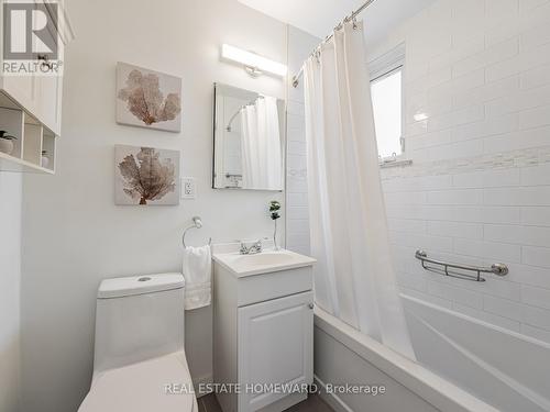 210 - 40 Glen Road, Toronto, ON - Indoor Photo Showing Bathroom