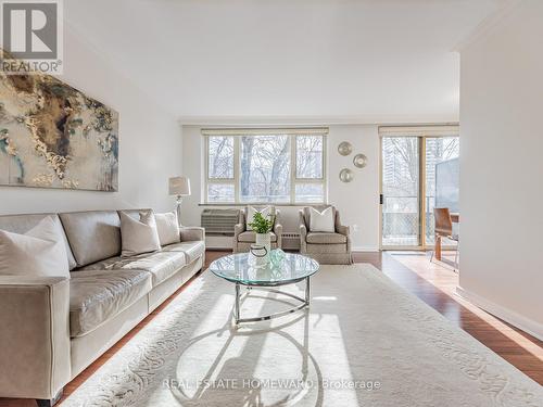 210 - 40 Glen Road, Toronto, ON - Indoor Photo Showing Living Room