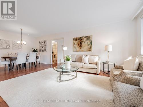 210 - 40 Glen Road, Toronto, ON - Indoor Photo Showing Living Room