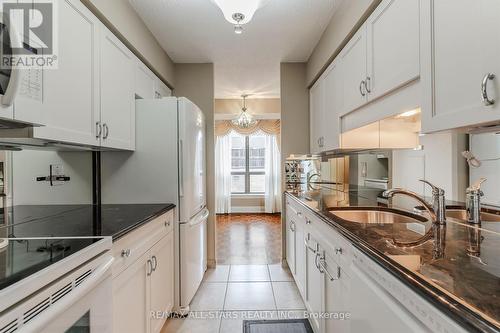 407 - 3734 St Clair Avenue E, Toronto, ON - Indoor Photo Showing Kitchen With Upgraded Kitchen