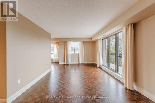 407 - 3734 St Clair Avenue E, Toronto, ON - Indoor Photo Showing Other Room