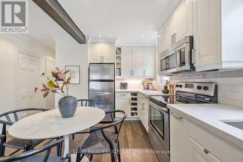 307 Warden Avenue, Toronto, ON - Indoor Photo Showing Kitchen With Upgraded Kitchen