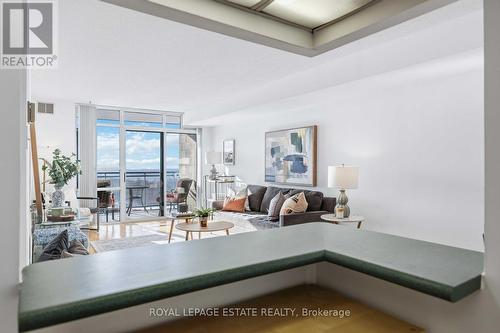 1003 - 1093 Kingston Road, Toronto, ON - Indoor