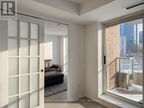 522 - 233 Beecroft Road, Toronto, ON - Indoor Photo Showing Other Room