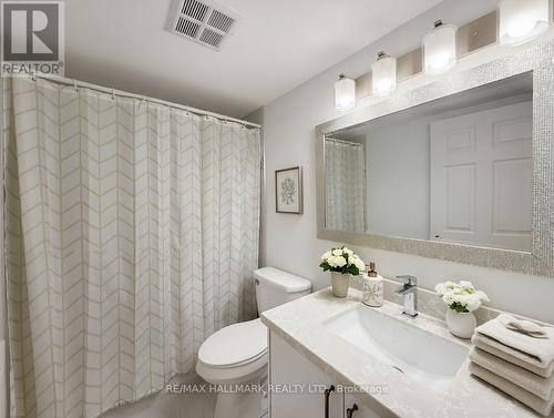 522 - 233 Beecroft Road, Toronto, ON - Indoor Photo Showing Bathroom