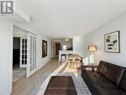 522 - 233 Beecroft Road, Toronto, ON - Indoor Photo Showing Living Room