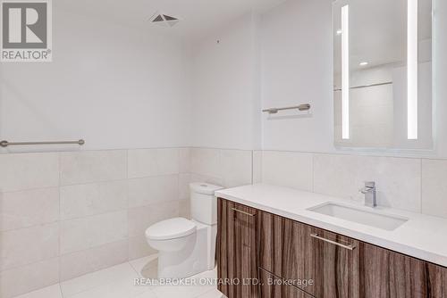 3005 - 1 Grandview Avenue, Markham, ON - Indoor Photo Showing Bathroom
