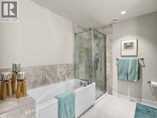 104-36 Waterfront Place, Whitehorse, YT - Indoor Photo Showing Bathroom