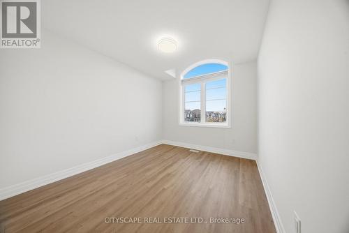 28 Celano Drive, Hamilton, ON - Indoor Photo Showing Other Room