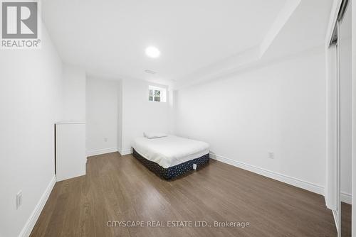28 Celano Drive, Hamilton, ON - Indoor Photo Showing Other Room