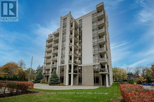 302 - 90 Charlton Avenue W, Hamilton, ON - Outdoor With Balcony With Facade