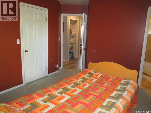 613 9Th Avenue W, Nipawin, SK - Indoor Photo Showing Bedroom