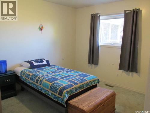 613 9Th Avenue W, Nipawin, SK - Indoor Photo Showing Bedroom