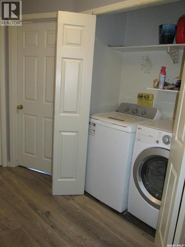613 9Th Avenue W, Nipawin, SK - Indoor Photo Showing Laundry Room