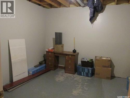 613 9Th Avenue W, Nipawin, SK - Indoor Photo Showing Basement