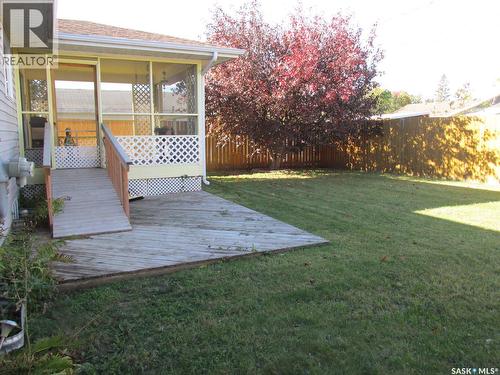 613 9Th Avenue W, Nipawin, SK - Outdoor With Deck Patio Veranda