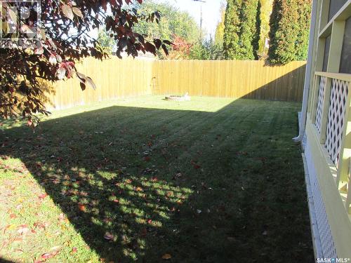613 9Th Avenue W, Nipawin, SK - Outdoor