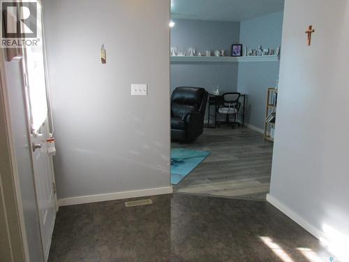 613 9Th Avenue W, Nipawin, SK - Indoor Photo Showing Other Room
