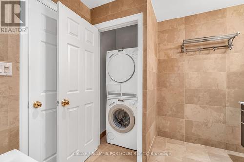 Washer/Dryer - Ensuite - 27 Snowshoe Mill Way, Toronto, ON - Indoor Photo Showing Laundry Room