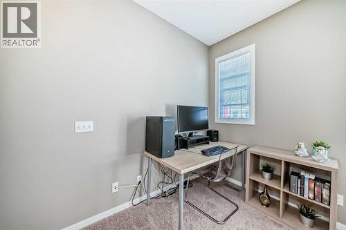 236 New Brighton Row Se, Calgary, AB - Indoor Photo Showing Office