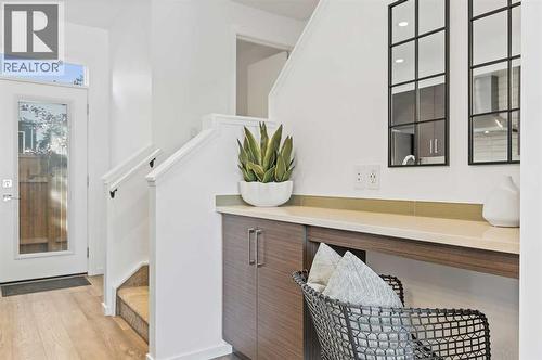 3569 19 Avenue Sw, Calgary, AB - Indoor Photo Showing Other Room